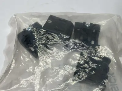 NEW SICK FLEXFIT MOUNTING BRACKET SET 2066614