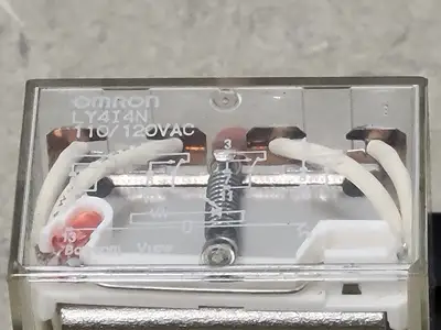 USED OMRON LY4I4N