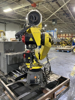 USED FANUC ArcMate 120iC/12L + R-30iB