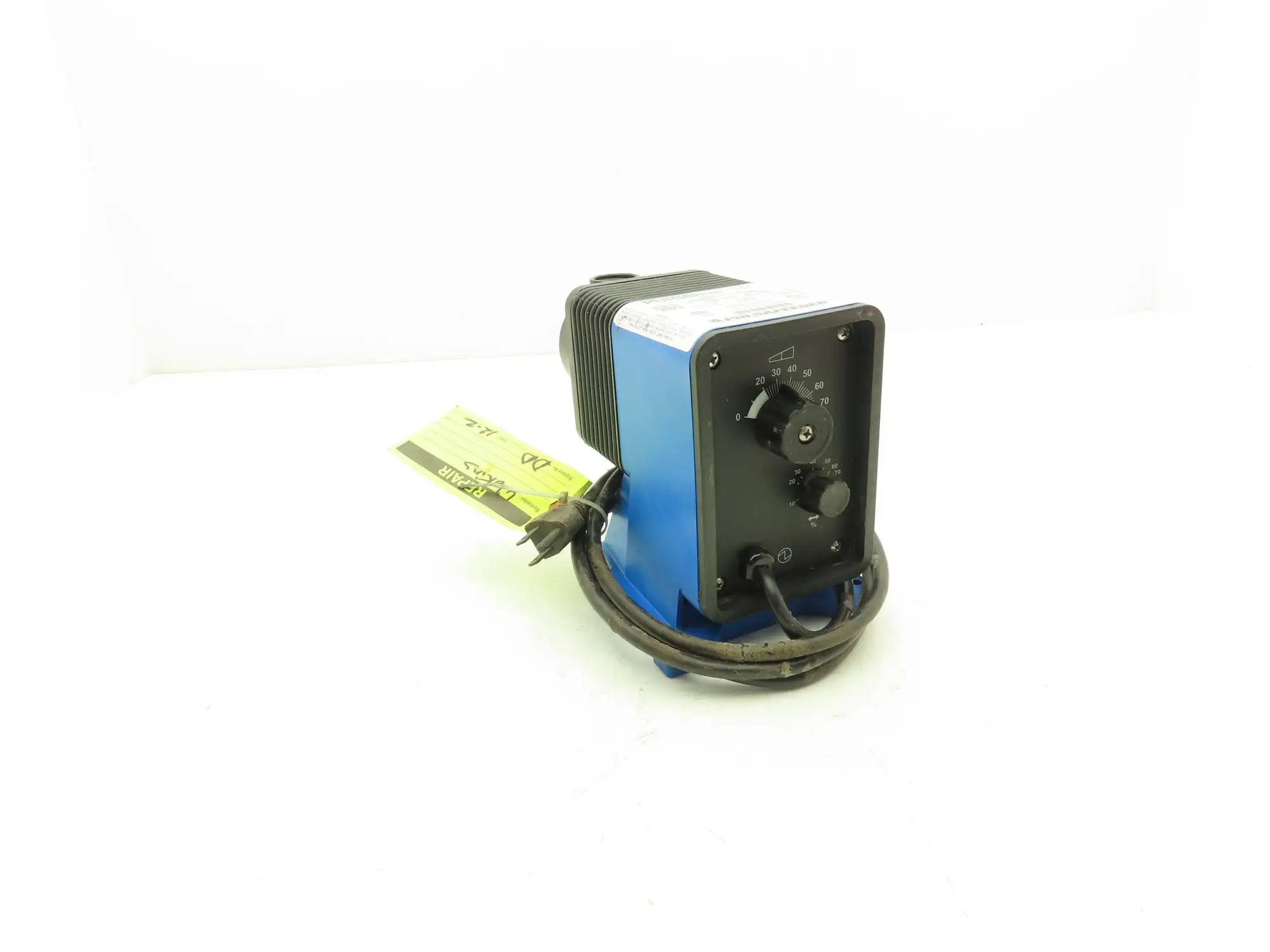 Pulsafeeder Pulsatron Electronic Dosing Metering Pump 58 GPD 100 PSI 115V