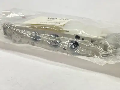 SY7220-5LZD-02 | SMC  Pneumatic Solenoid Valve - New
