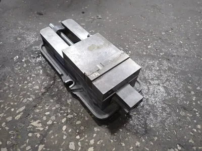 USED KURT MFG CO D675