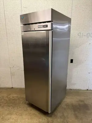 Used Hoshizaki Used 27 1/2" Hoshizaki R1A-FSL Stainless Solid Door Reach-In Refrigerator - TH1 Refrigerators Illinois US | Falcon Restaurant Supply #1374330