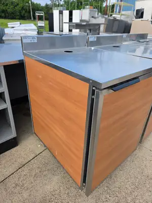 Used Duke Used 24" x 29.5" Duke PS-24 Stainless Top Single Door Cabinet - SS384 - RK Restaurant Equipment (Miscellaneous) Illinois US | Falcon Restaurant Supply #1373806