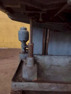 4 HEAD FOSDICK HEAVY DUTY GANG DRILL: STOCK #18005