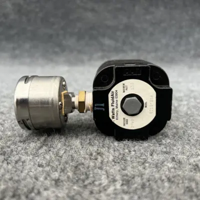 Used Watts R210-01A Air Pressure Regulators California US | Davliegogo LLC #1706417