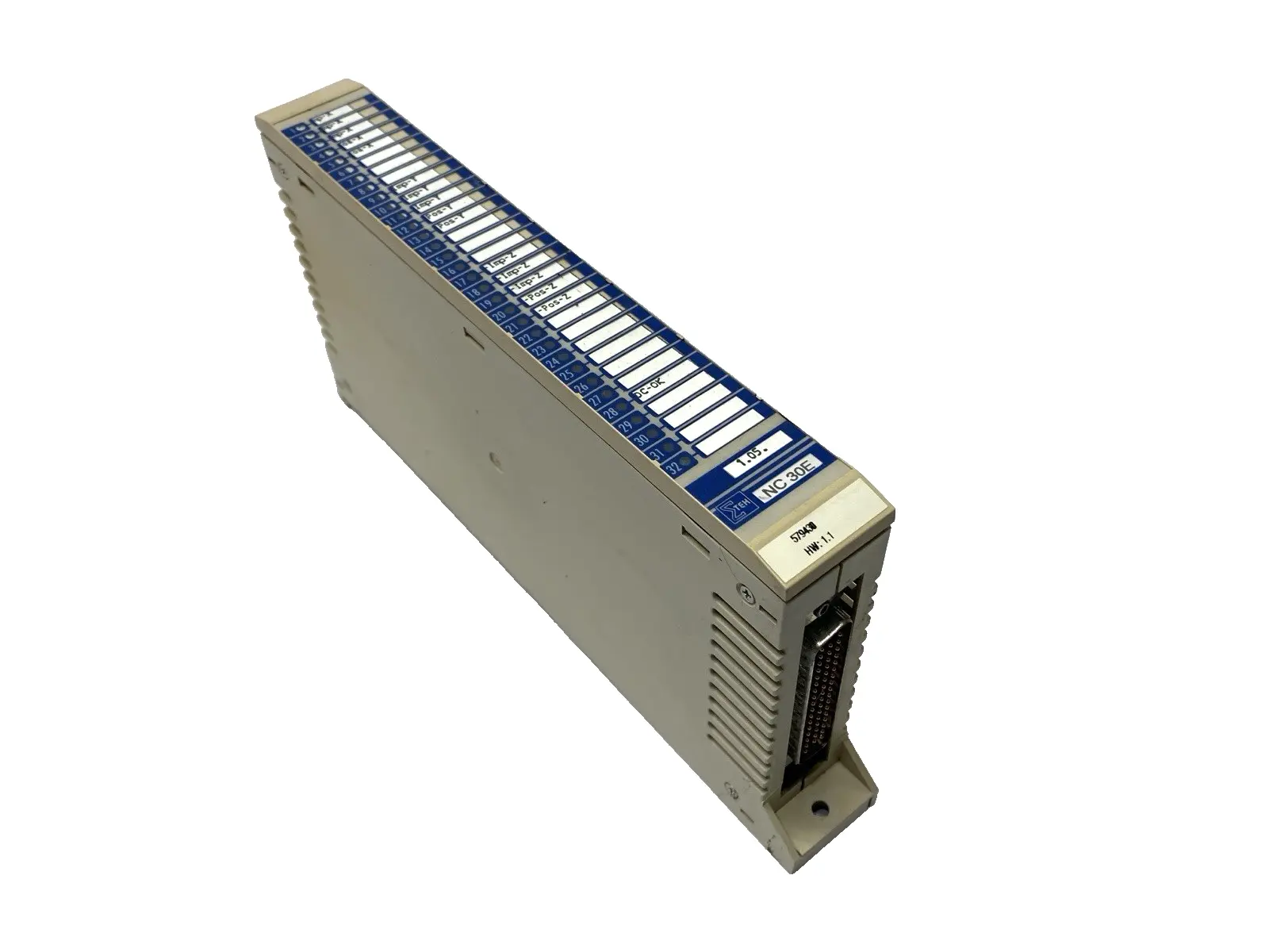 USED SIGMATEK I/O MODULE TO 32F NC 30E CRACKED PLASTIC