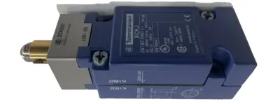 NEW TELEMECANIQUE XCKJ1167DSA8 240V 3A LIMIT SWITCH XCKJ