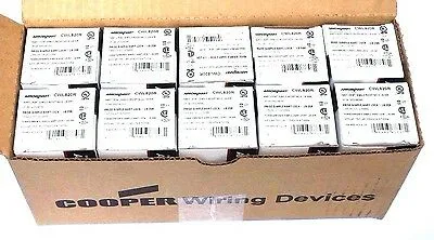 LOT OF 10 NEW COOPER ARROW HART CWL820R RECEPTACLES