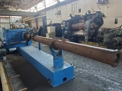 Flender 6" Plastic Extruder