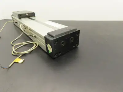 CKD SRL2-00-63NB300 Pneumatic Rodless Air Cylinder Slide 63mm Bore 300mm Stroke