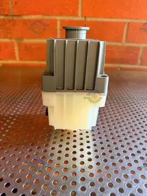 Used EDWARDS EMF10 OIL MIST FILTER EXHAUST FOR VACUUM PUMPS Pumps California US | Equipment Lab #1517839