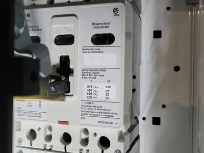 Used EATON HFD3015 Switchgears British Columbia CA | Lenmark #240412