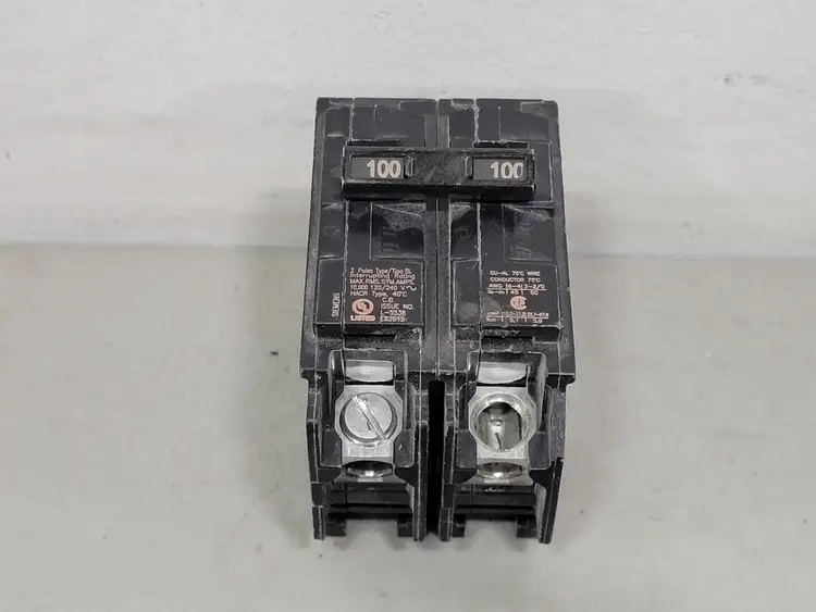 Used SIEMENS B2100 Switchgears British Columbia CA | Lenmark #244509