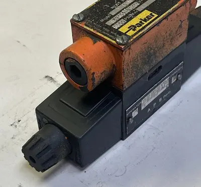 Used PARKER D1VWS0Y59 Pump & Valve Parts Ohio US | Surplus Asset Holdings #1241620