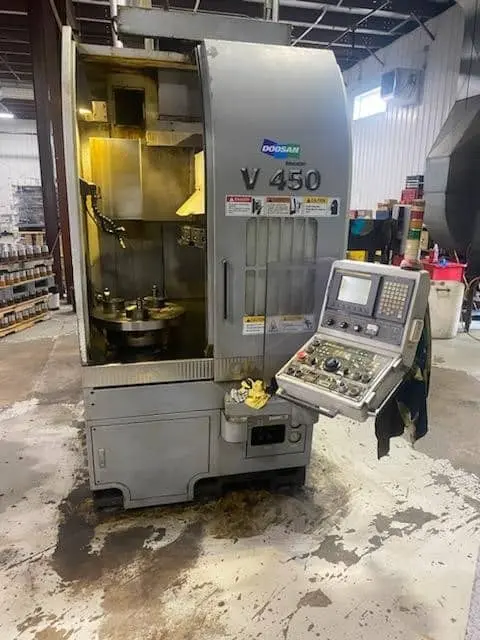 DOOSAN V450 VTL – 2006