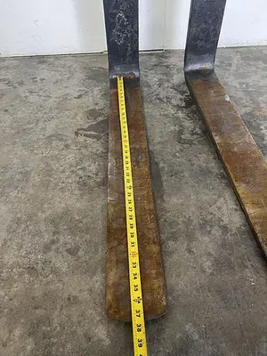 USED KENHAR K-526 FORKLIFT FORKS 37 1/2" X 21 3/8" X 1.5"