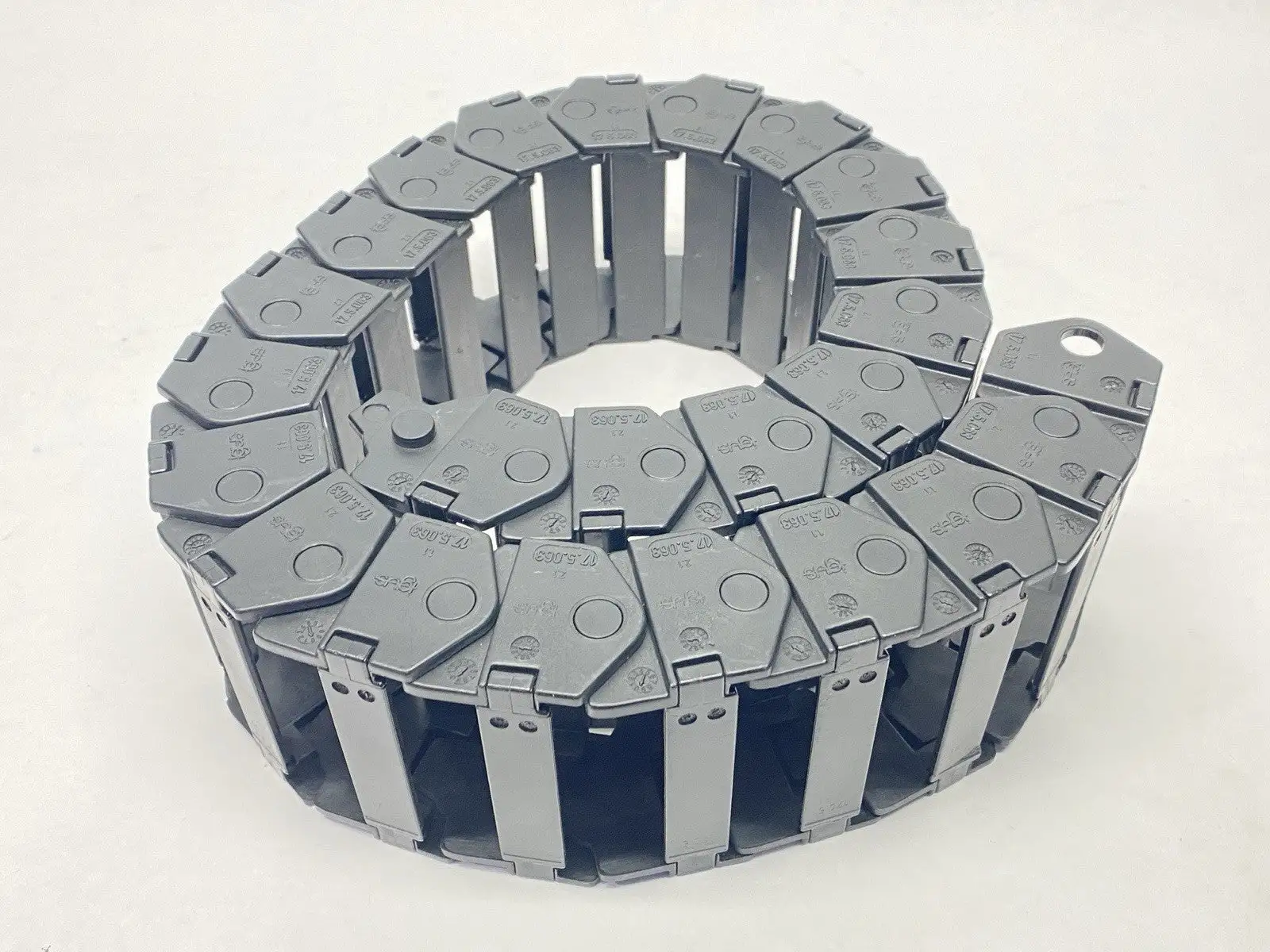 17.5.063.0 | Igus  E-Chain Assembly 24 Links 2.4ft Length - New Other