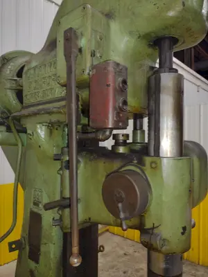 28" CINCINNATI BICKFORD MODEL #3L GEARED HEAD SINGLE SPINDLE  DRILL: STOCK #22815