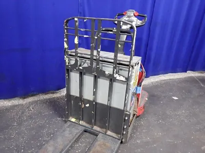 USED THE RAYMOND CORPORATION 8410