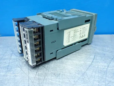 Used EUROTHERM 2216/AL/VH/R1/R1/FH/XX/XX/2YM/ENG Temperature Controls Ohio US | HGR 24 #803607