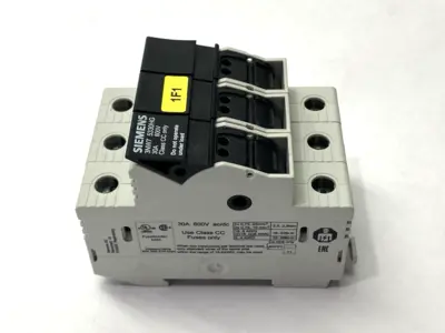 USED SIEMENS FUSE HOLDER 3-POLE 600V 30A