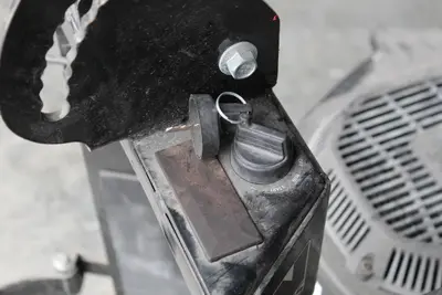 Diamatic 136-7812 Burnisher | Levy Recovery Group (14)