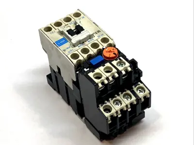 USED MITSUBISHI MOTOR STARTER CONTACTOR W/ TH-N12KP OVERLOAD RELAY