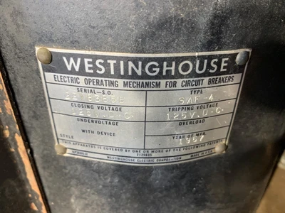 Westinghouse B-28-B Oil Circuit Breaker 1200A, 6900V, 125V Trip
