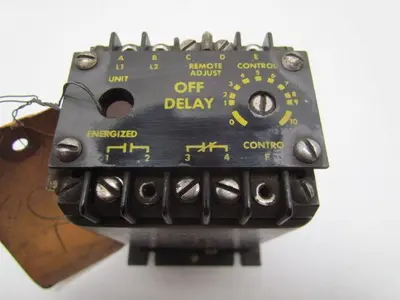 ISSC Industrial Solid State Controls 1013-1G2B Timer Delay Relay