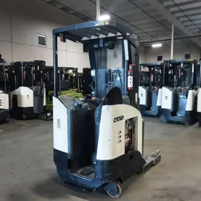 USED 2016 CROWN RR5725-45