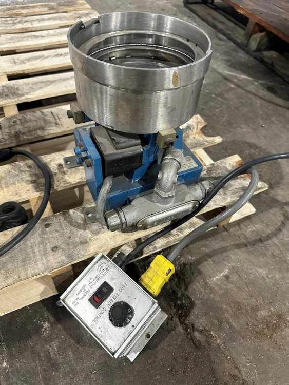 Used PF _UNKNOWN_ Vibratory Feeders Ohio US | McKean Machinery Sales #450023