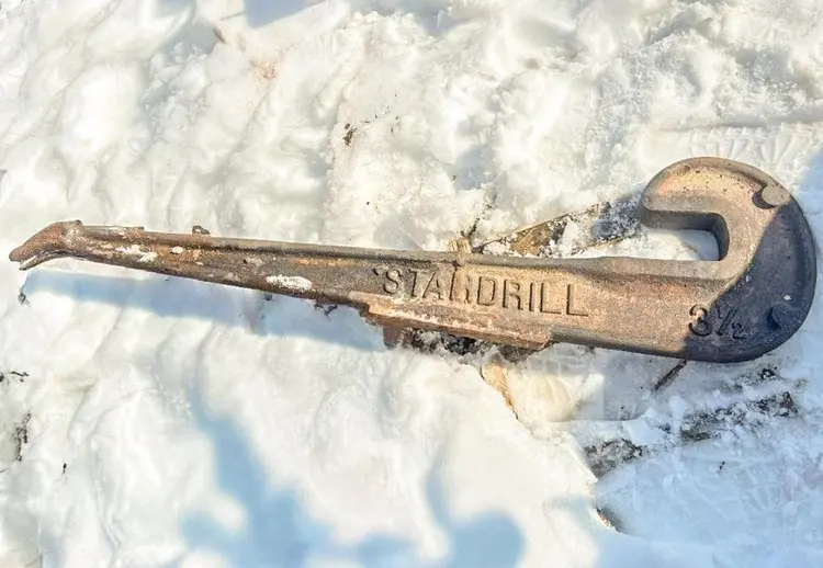 Used AFTERMARKET STARDRILL 3-1/2" X 60" CLAW END J-WRENCH Wrenches Pennsylvania US | East West Machinery & Drilling #1417895