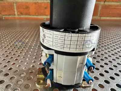 Used ADVANCE CONTROLS CB0320003LE2U 3 POLE, 32/40-AMP ROTARY CAM DISCONNECT SWITCH Electronics & Components California US | Equipment Lab #1453513