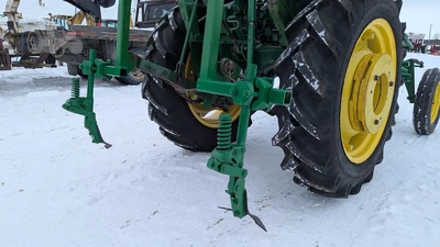 USED 1986 JOHN DEERE 900HC