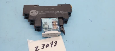 USED Allen-Bradley 700-HN122 Ser. A Relay Base