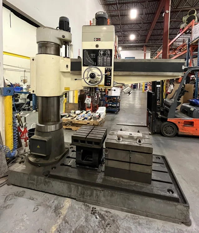 Used Modern _UNKNOWN_ Woodworking Radial Arm Saws British Columbia CA | Coast Machinery Group #875405