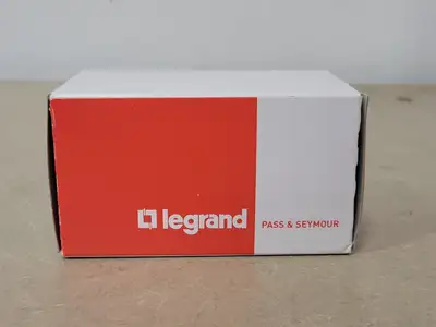 NEW LEGRAND 7802-MD