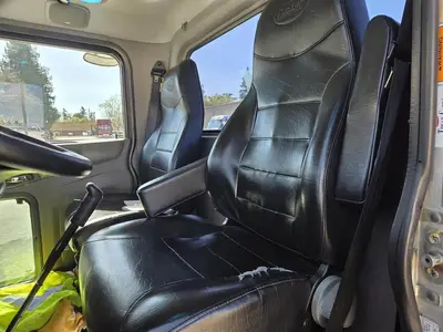 USED 2020 PETERBILT 389