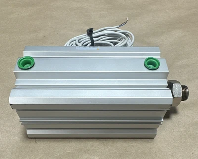 NEW SMC CDQ2B63-100DM-F7BWVL