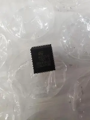 Programmable Array ST M27C51270C1