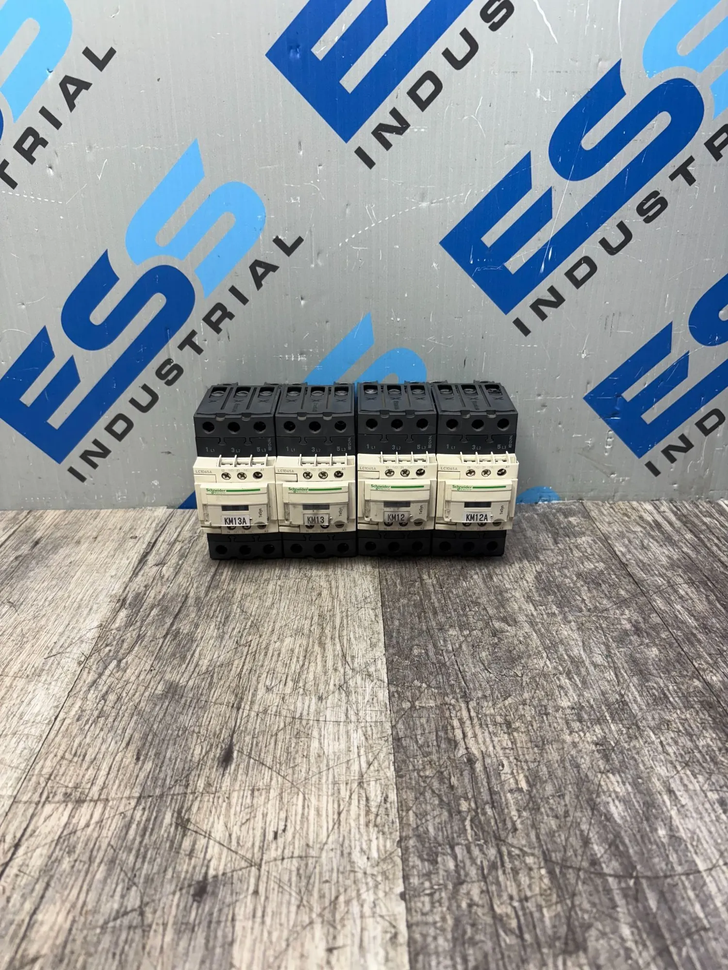 USED Schneider Electric LC1D65AVU03