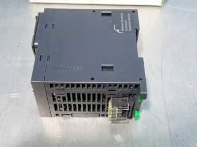 Used SCHNEIDER ELECTRIC TM251MESC Programmable Logic Controllers Ohio US | HGR 24 #1006738