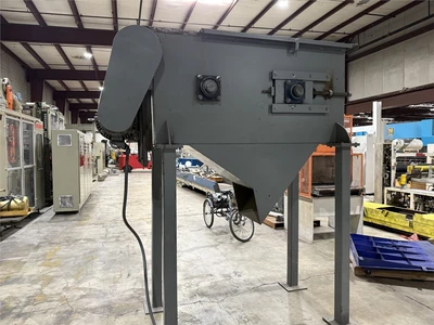 Headlight Crusher, 2 Drum, 20 HP, With Cross Belt Magnet