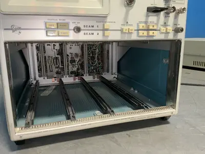 Used TEKTRONIX 7844 Oscilloscopes Ohio US | HGR 24 #1463354