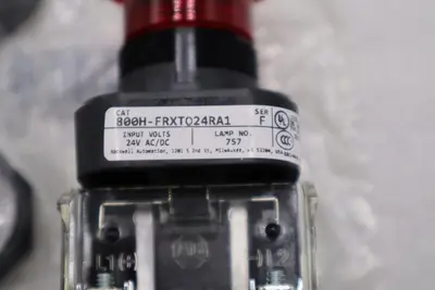 Allen-Bradley 800H-FRXTQ24RA1 Emergency Stop Pushbutton Switch STOCK H846A