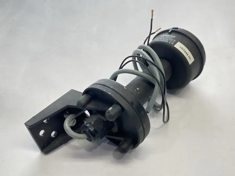 Used Siemens Signaling Column Connector Element Lighting Michigan US | Maverick Industrial Sales #1402032