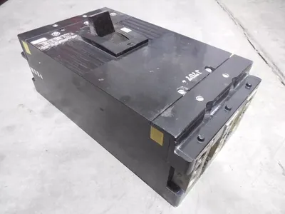 General Electric TKM836F000 Circuit Breaker 800A Frame 800A Trip Used