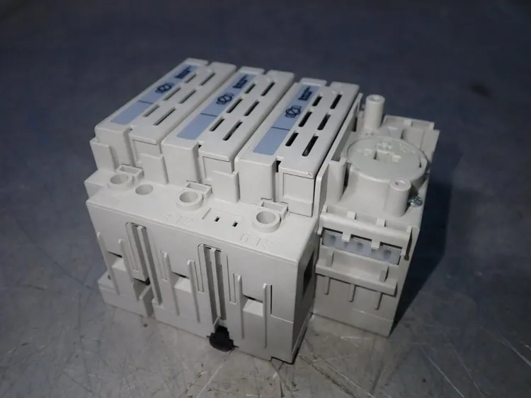 New | in-Stock SPRECHER SCHUH L11N301753 Relays & Switches | HGR 24 #739140