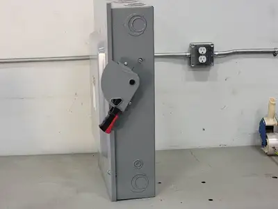 USED SQUARE D CHU364